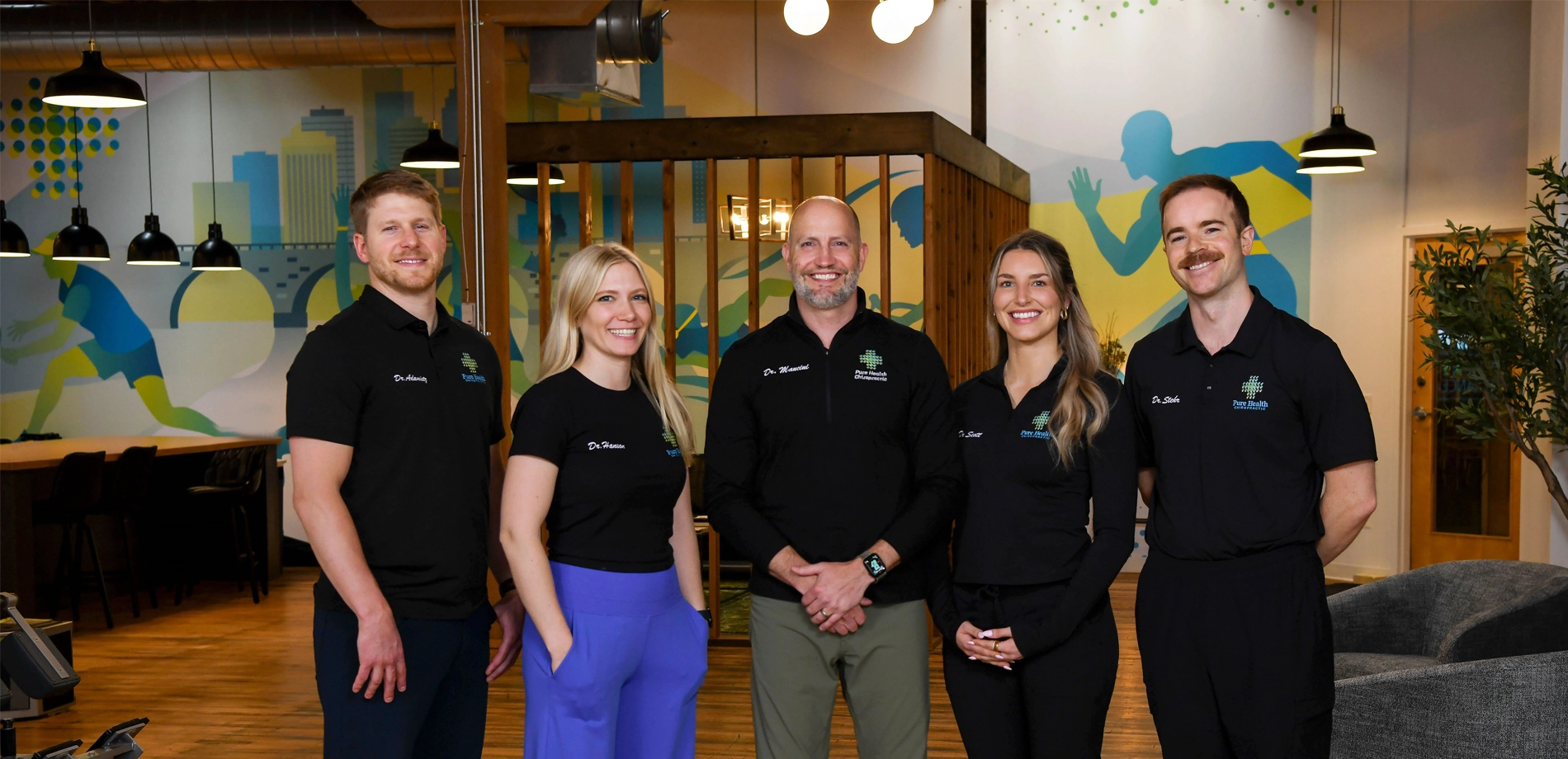 Chiropractor Minneapolis MN Dan Adamietz and Jasmine Hanson and David Mancini and Brooke Scott and Anthony Stehr ver 4