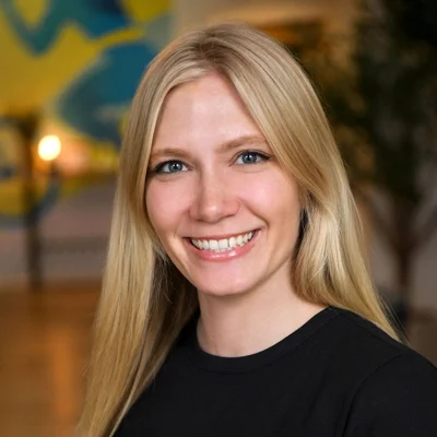 Chiropractor Minneapolis MN Jasmine Hanson